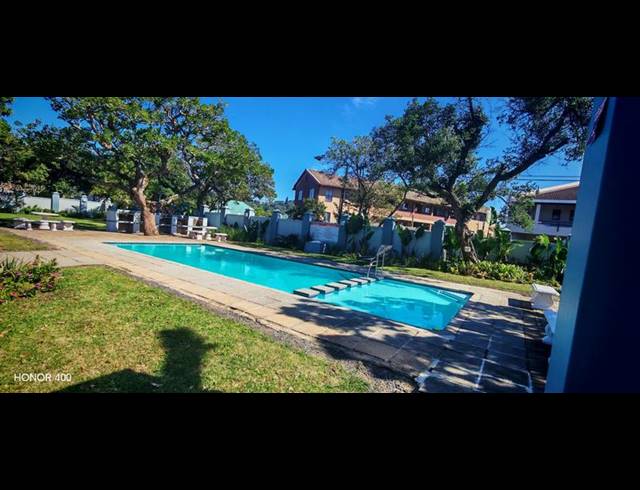 4 BEDROOM APARTMENT FOR SALE IN MARGATE NORTH BEACH